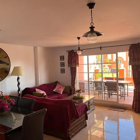 Duquesa Regent Apartment